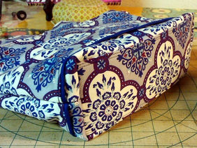 Mastering Bag-Making: A Comprehensive Guide to Sewing a Stiff Base for Your Bags