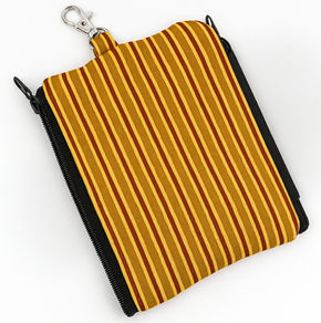 How to Sew a Double-Sided Zipper Pouch – Free Scrap-Friendly Project with Two Pockets