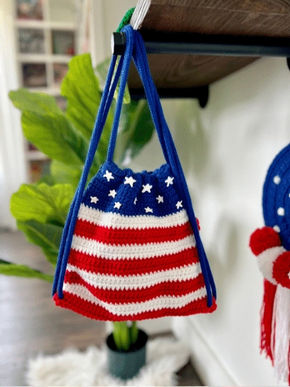 Crochet Your Own American Flag Backpack: Easy 4th of July - Free Pattern & Tutorial