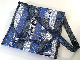 Double-sided Messenger-style iPad Tablet Bag