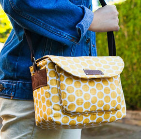 Jerilyn Small Camera Bag PDF SEWING Pattern & Free Matching Camera Strap Pattern