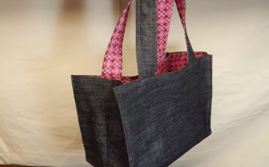 How to Sew a Basic Lined Denim Bag with Handles