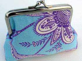 Easy Vintage-Style Framed Coin Purses - Sew and Sell