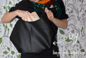 Faux Leather Handbag – Free Sewing Pattern and Tutorial