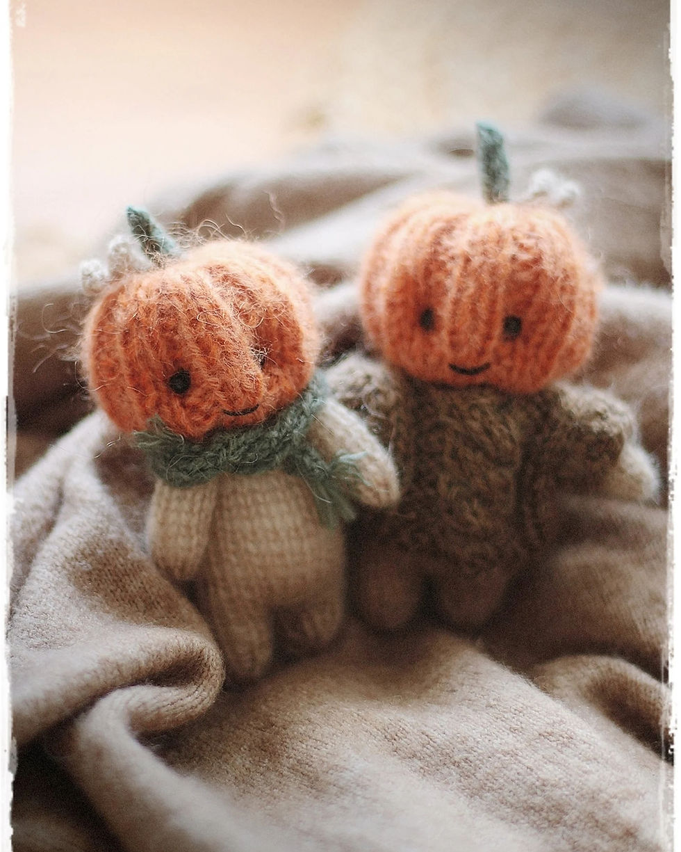 Pumpkin Head Doll Knitting Pattern_edited