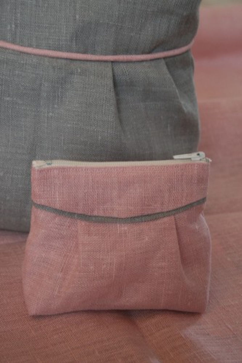 Free Cosmetic Bag Sewing ePattern by SHJA