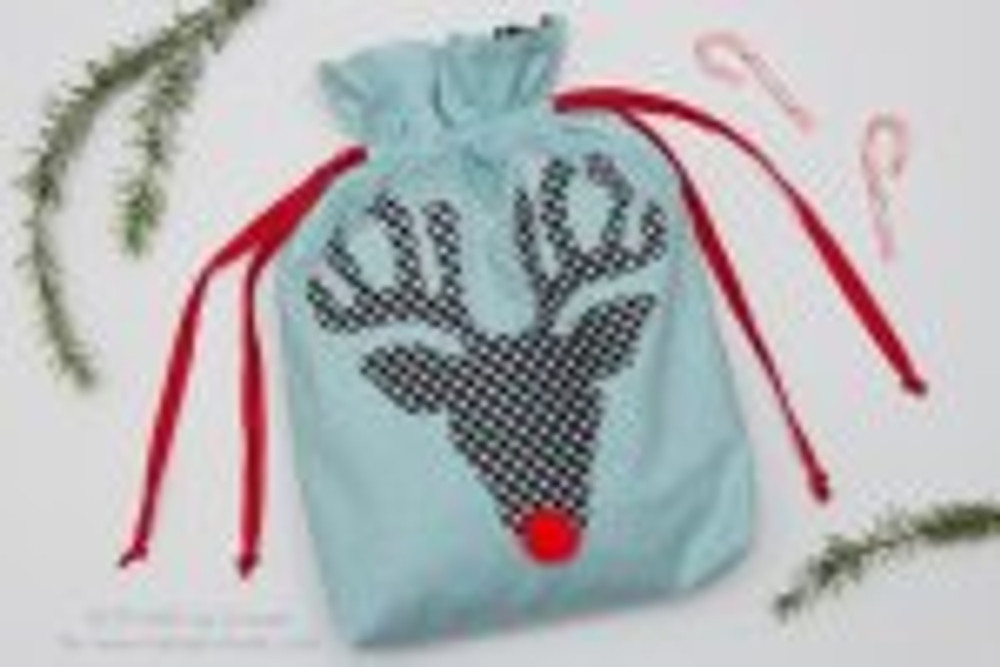 Sew a Christmas Reindeer Drawstring Gift Bag + Free Applique Template