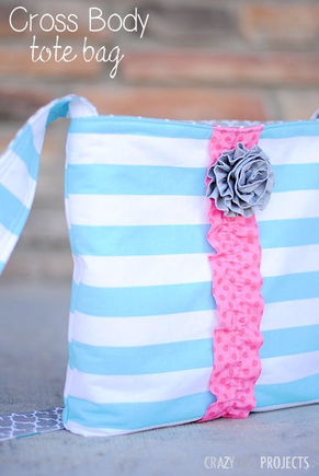 Sew a Cute Ruffled Cross-Body Tote Bag – Free Sewing Tutorial