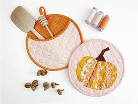 Quilted Pumpkin Pot Holder Pattern for Fall Kitchens