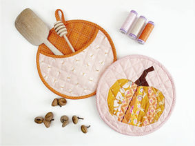 Quilted Pumpkin Pot Holder Pattern for Fall Kitchens