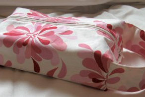 Boxy Cosmetic Bag – Free Sewing Tutorial