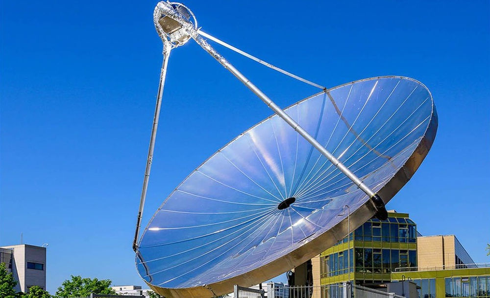 Groundbreaking solar reactor efficiently generates oxygen, hydrogen and  usable heat