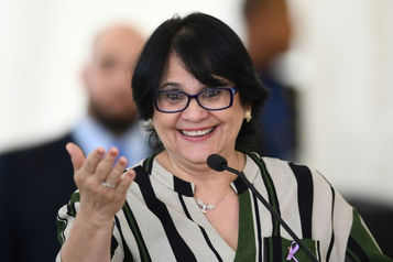 Foco na abstinência sexual para combater gravidez precoce ignora que meninas são as mais estupradas