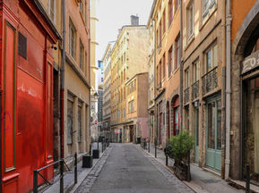 A VENDRE à Lyon Terreaux Appartement avec Vue imprenable sur les toits des Terreaux