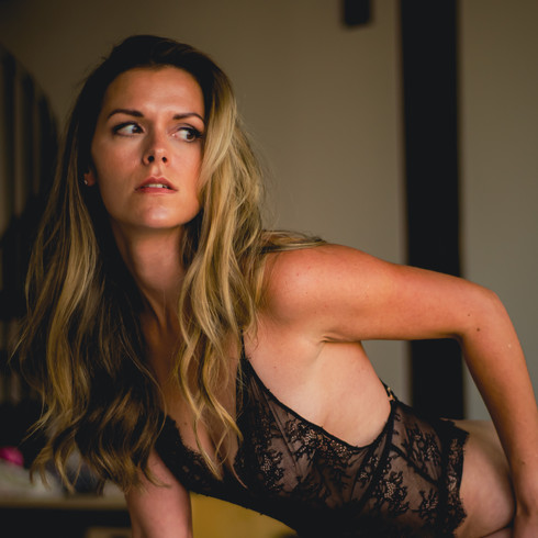 Heidi Boudoir 2021-188.jpeg