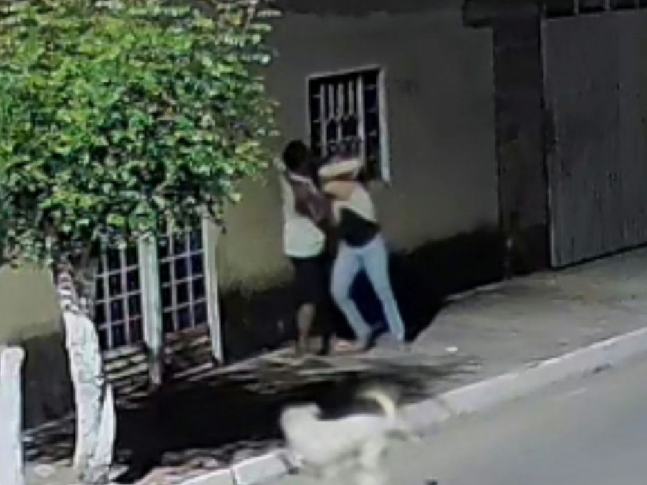 Mulher é assaltada em Formosa do Rio Preto; caso ocorreu nas primeiras horas da manhã