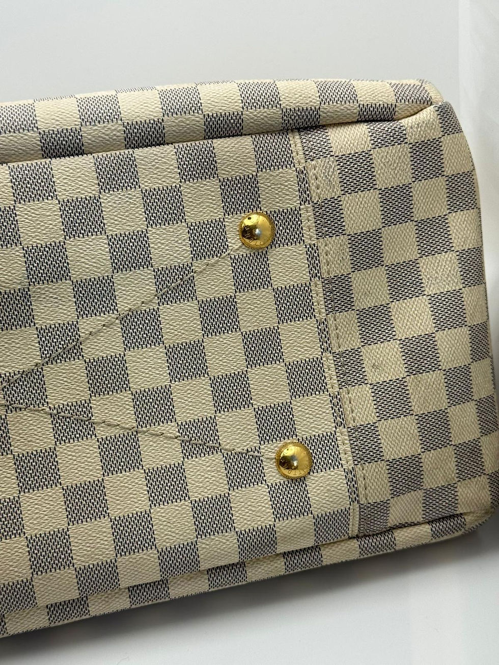 Thumbnail: Louis Vuitton Artsy MM