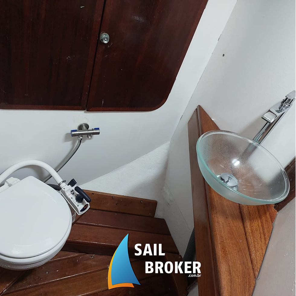 Main 40 Sail Broker (29)