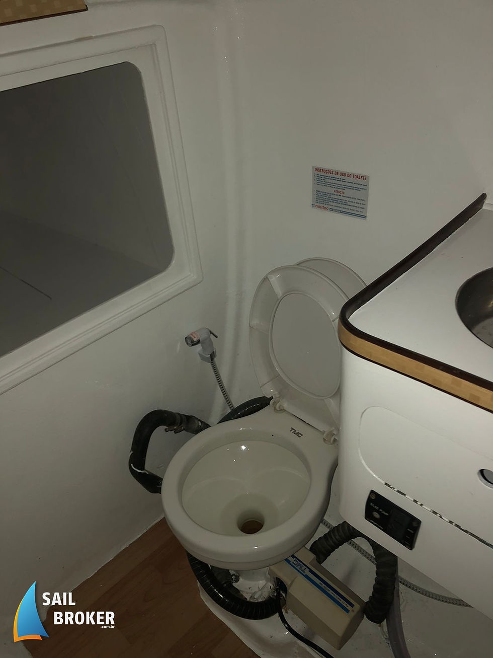 Catamara MTC 30 Sail Broker (18)