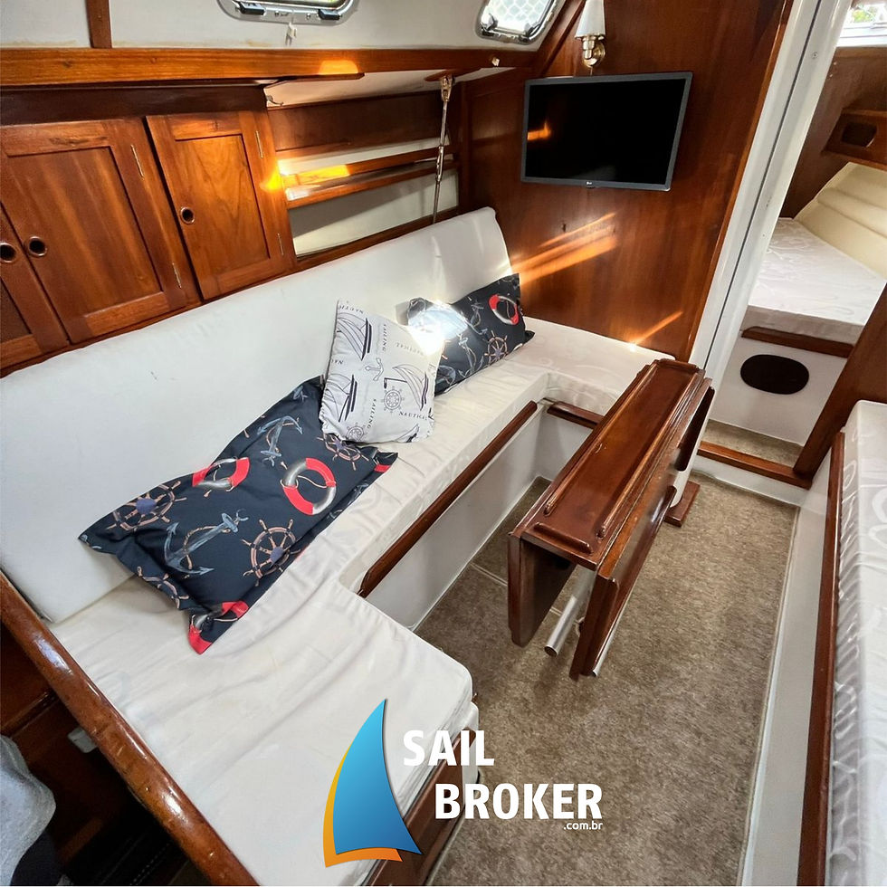Main 35 Sail Broker (13)