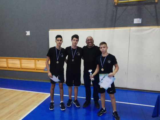 נבחרת הגימנסיה בטניס שולחן ניצחה בטורניר בנס ציונה