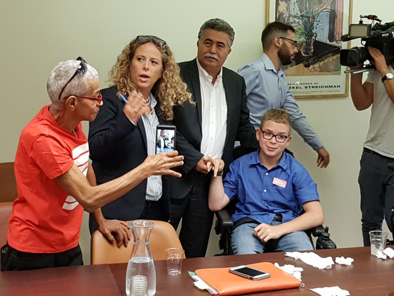עידן מארש מיוד 1 הופיע בכנסת בנושא מאבק הנכים