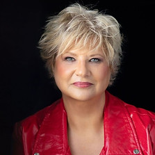 photo of Stacey, the artist/owner of Painted Snowflakes