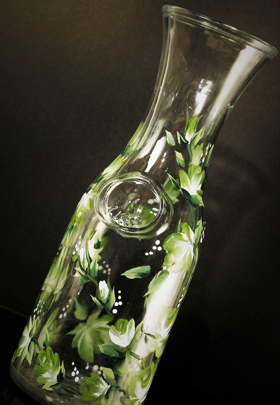 الصورة المصغرة: Wine Carafe, hand painted
