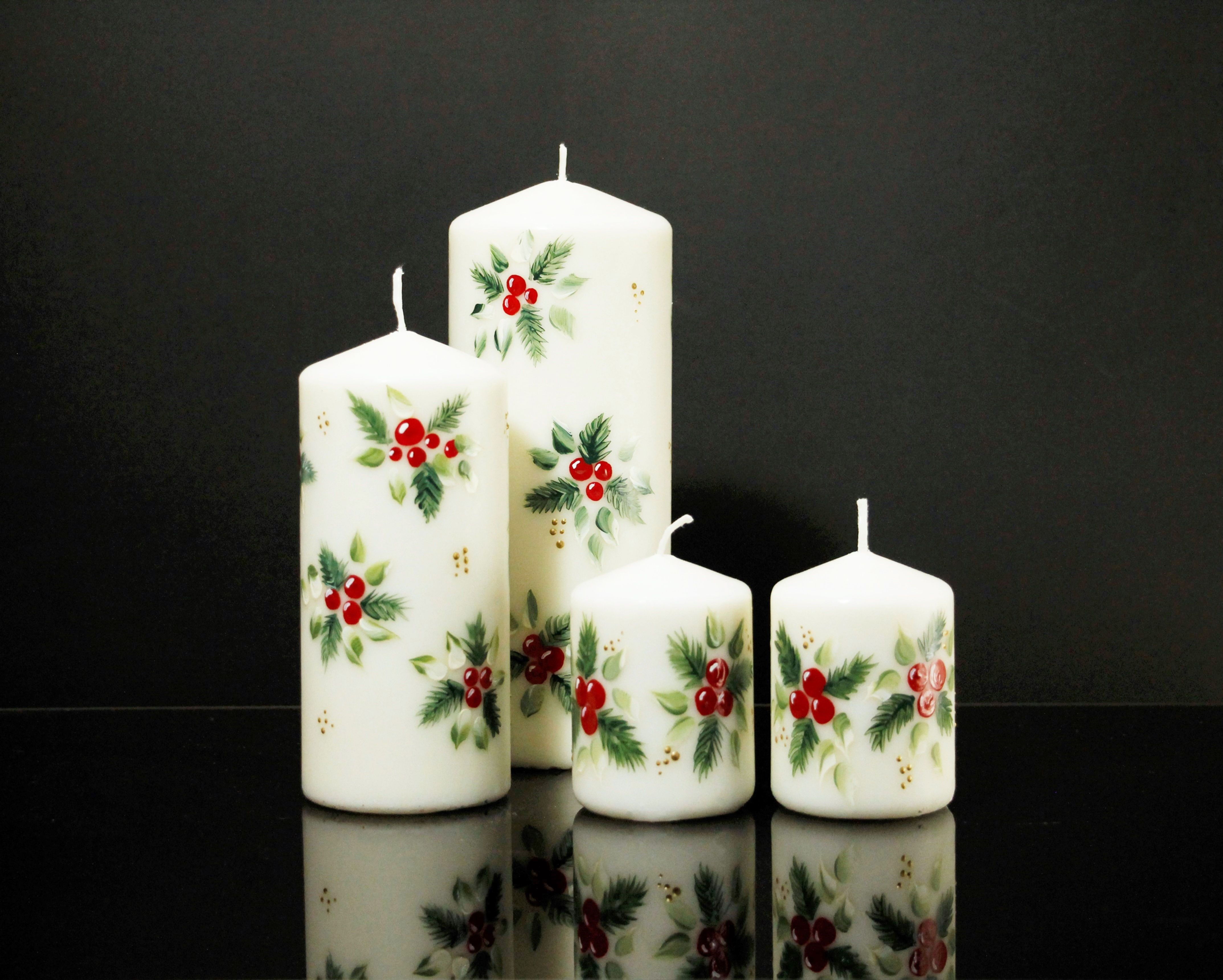 mistletoe Christmas candles