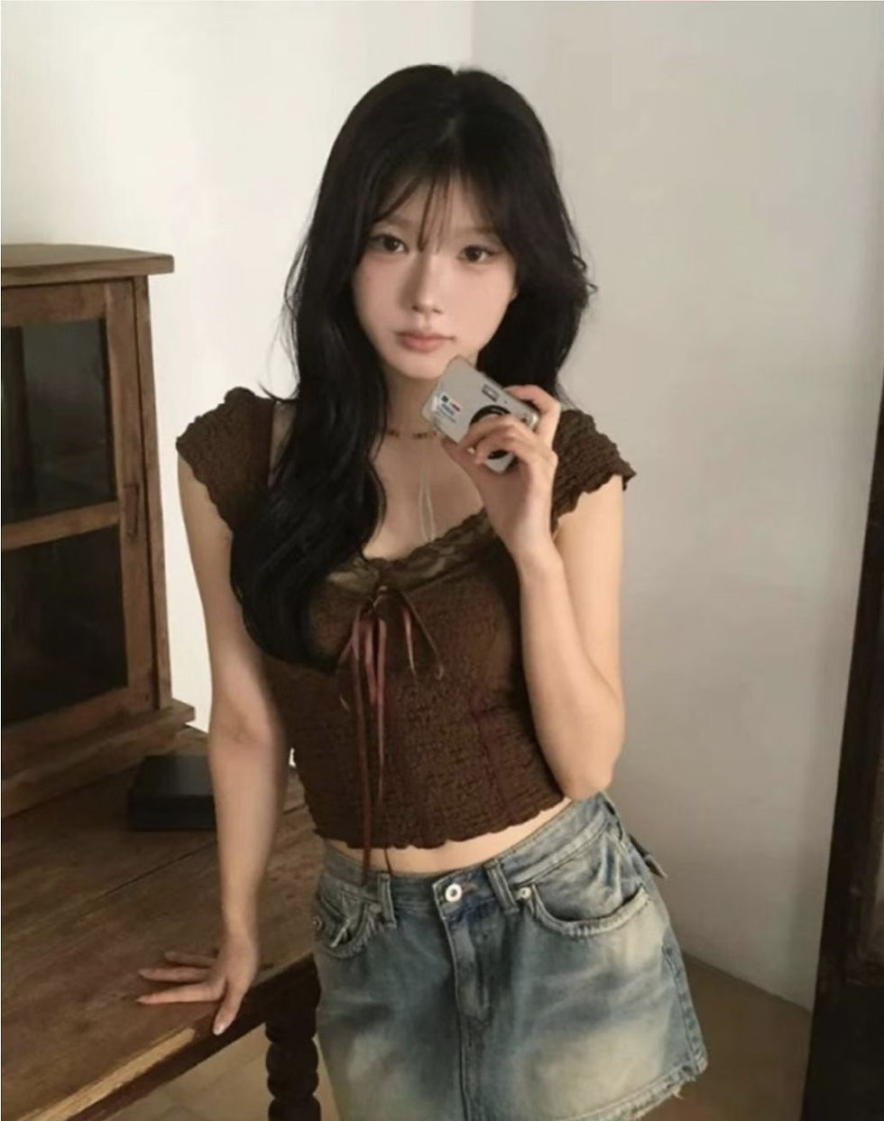 Thumbnail: 復古蕾絲綁帶上衣