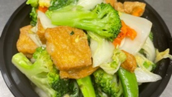 MIXED VEGETABLE STIR-FRIED WITH TOFU