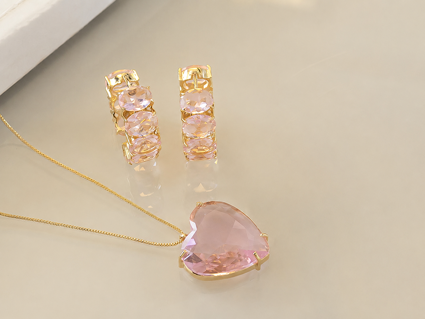 Conjunto coração cristal rosa