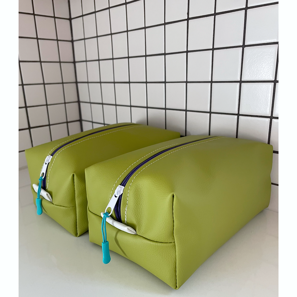 Thumbnail: Vinyl Travel Bag, Spring Green