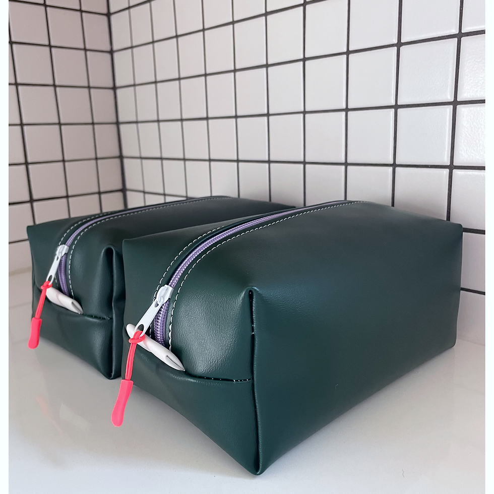 Thumbnail: Vinyl Travel Bag, Forest Green