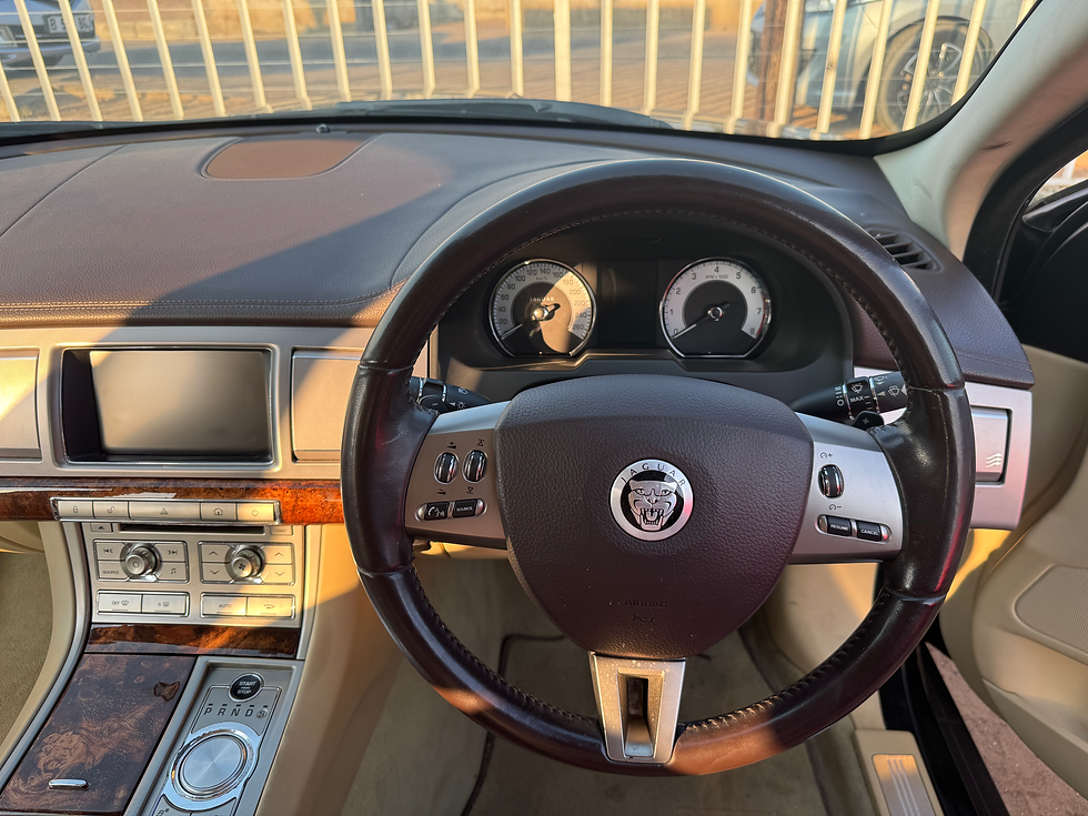 Thumbnail: Jaguar XF 2011