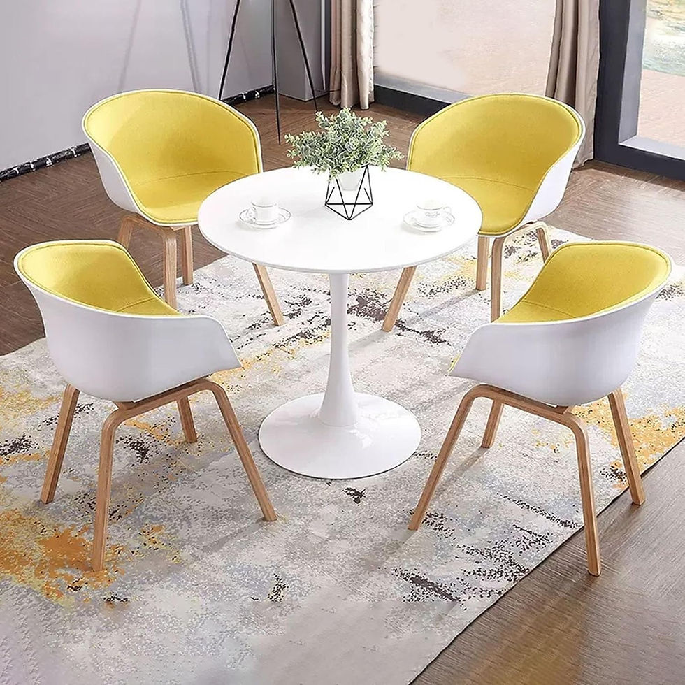 Silla tapizada, espaldar y asiento interno tapizado en tela suave