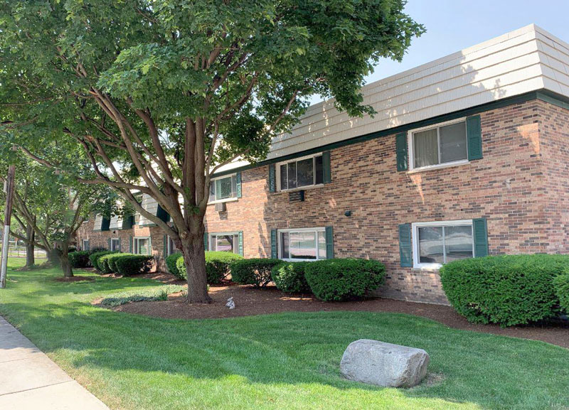 Burlington Avenue Apartments - Lisle, Illinois