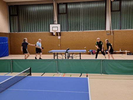 Neue Platten eingeweiht