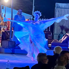 Belly Dancer UAE desert show