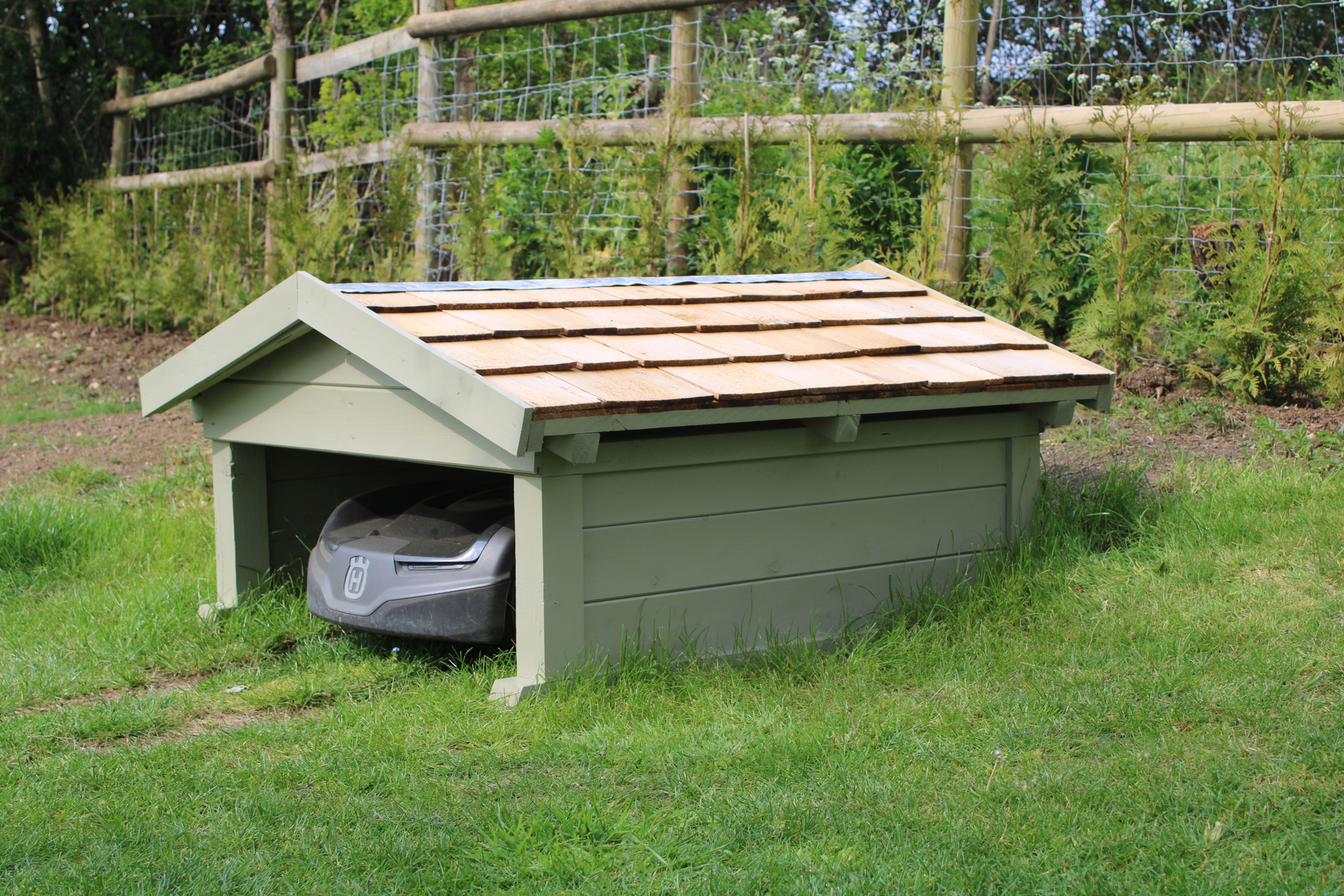 Robot Lawn Mower House