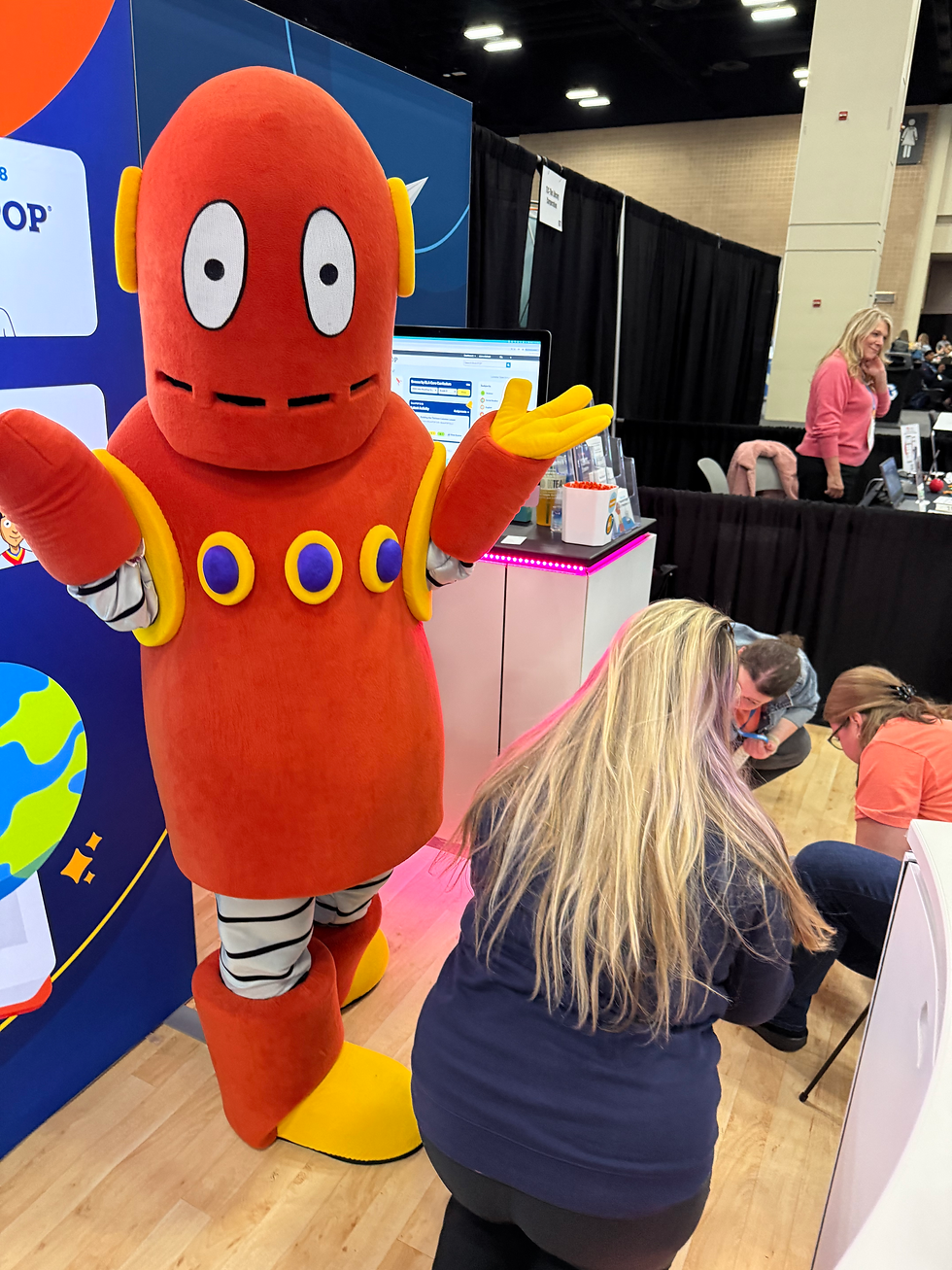 Lifesize Moby mascot at the BrainPOP booth