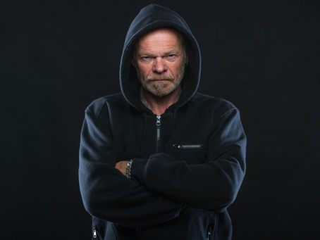 Ingen kødder med dama mi!