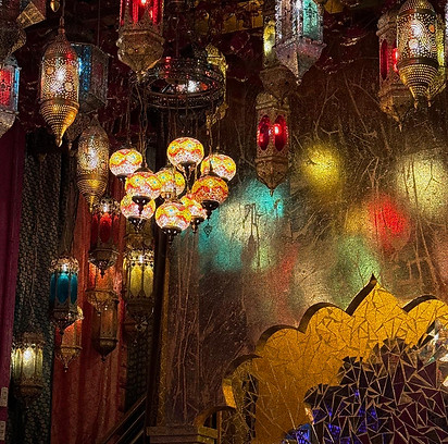 Feminine Decor_edited.jpg