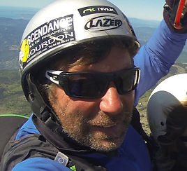 Baptême de l'air, tandem en parapente biplace à Gourdon, Alpes Maritimes 06.