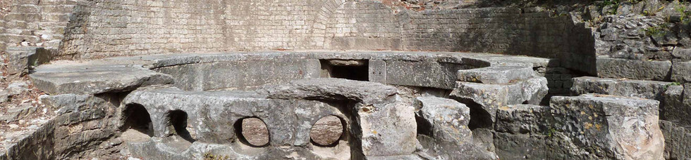 Aqueduc de Nîmes castellum (3).jpg