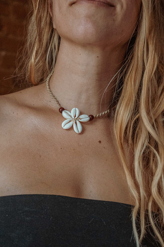 Moana Surf Flower Macrame Shell Necklace | Gardenbelle Shop