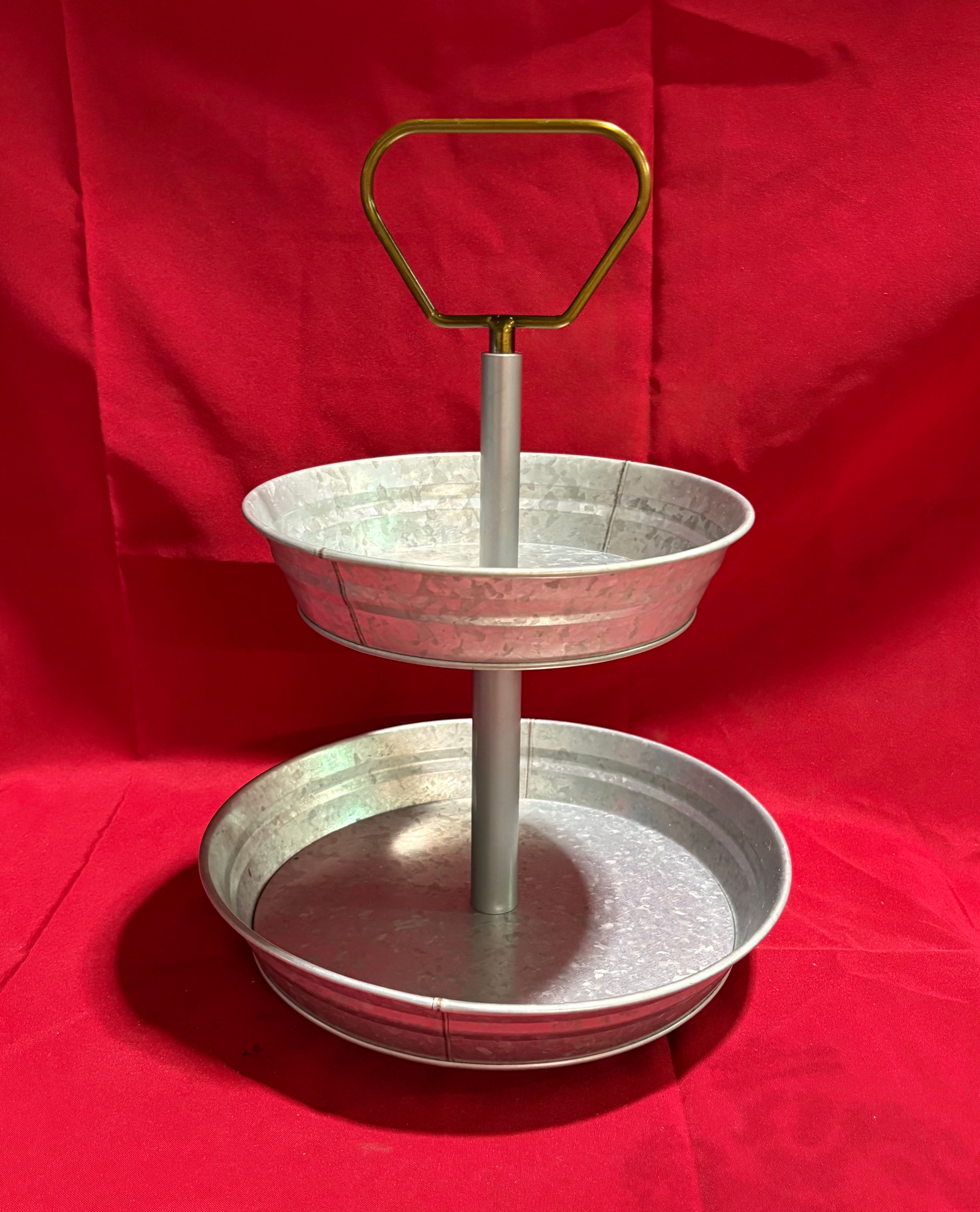 Circular serving tray