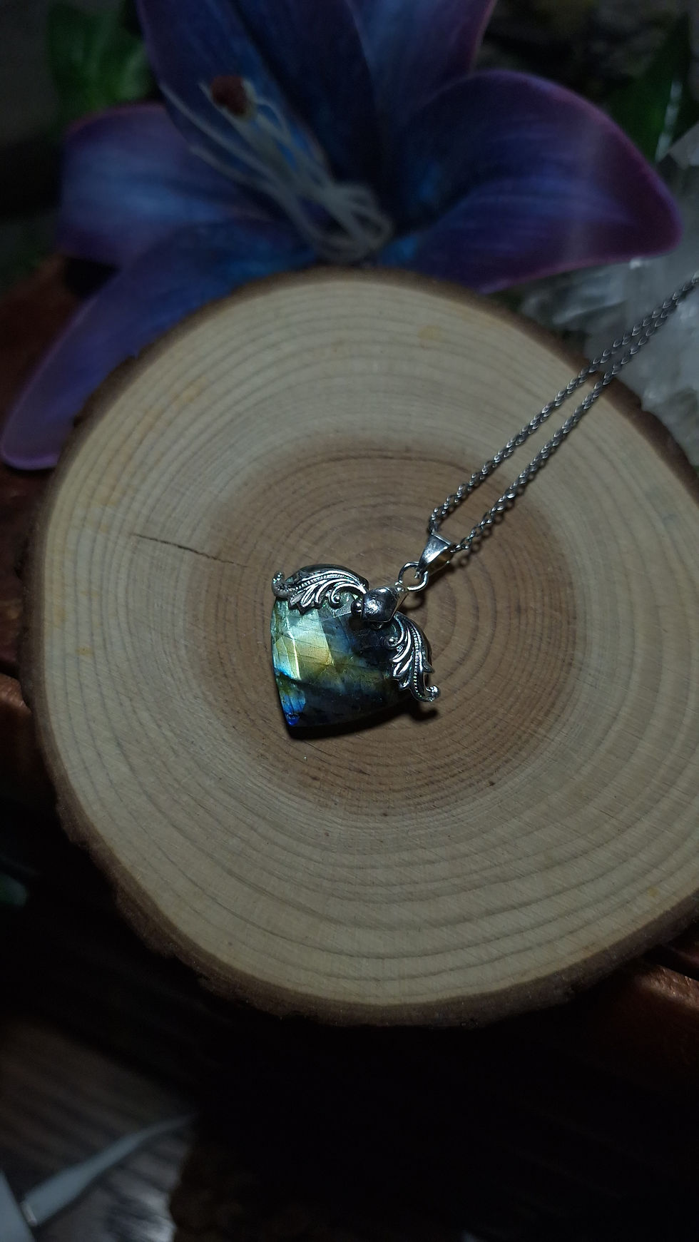 Miniature : Elven Stone - Labradorite