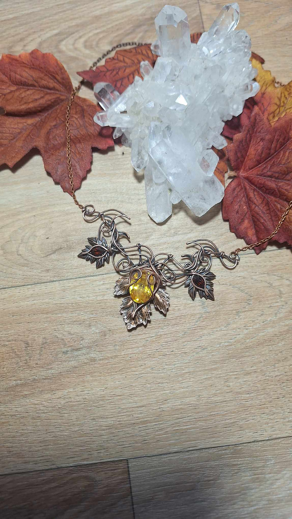 Miniature : ELDA'YAVIËL -Zircon Jaune et Grenats Multifacettés Naturels,Fil de Cuivre Patiné