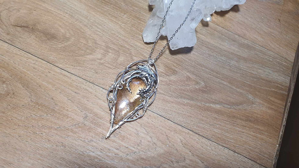 Miniature : SMAUG- Pierre deSoleil Naturelle, Fil plaqué Argent 925, Dragon Argent Sterling